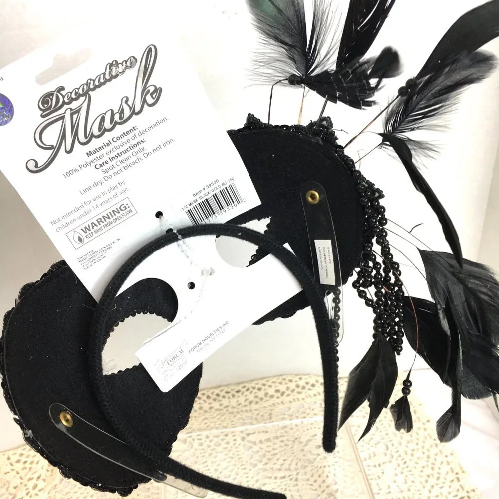 Venetian Halloween Gold Blk Half Mask NOS NWT